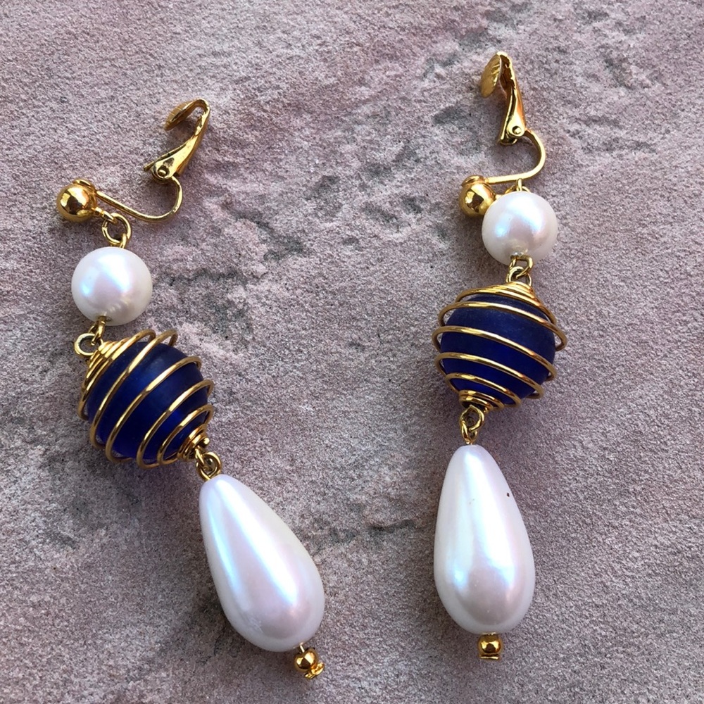 Avon clip on earrings